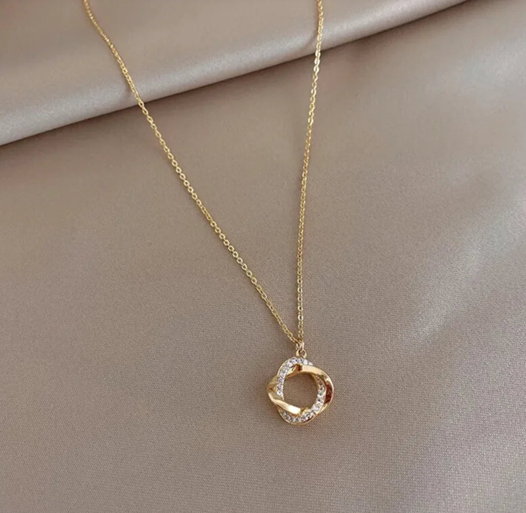 Elegant Clavicle Necklace WEM Support (www.WEM.support)