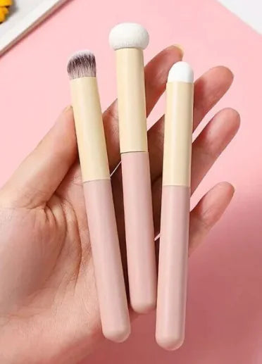Fashion Portable Makeup Brush Beauty Tools WEM Support (www.WEM.support)