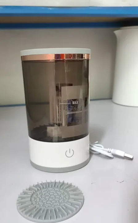 Women Eye Shadow Brush Cleaning Tool WEM Support (www.WEM.support)