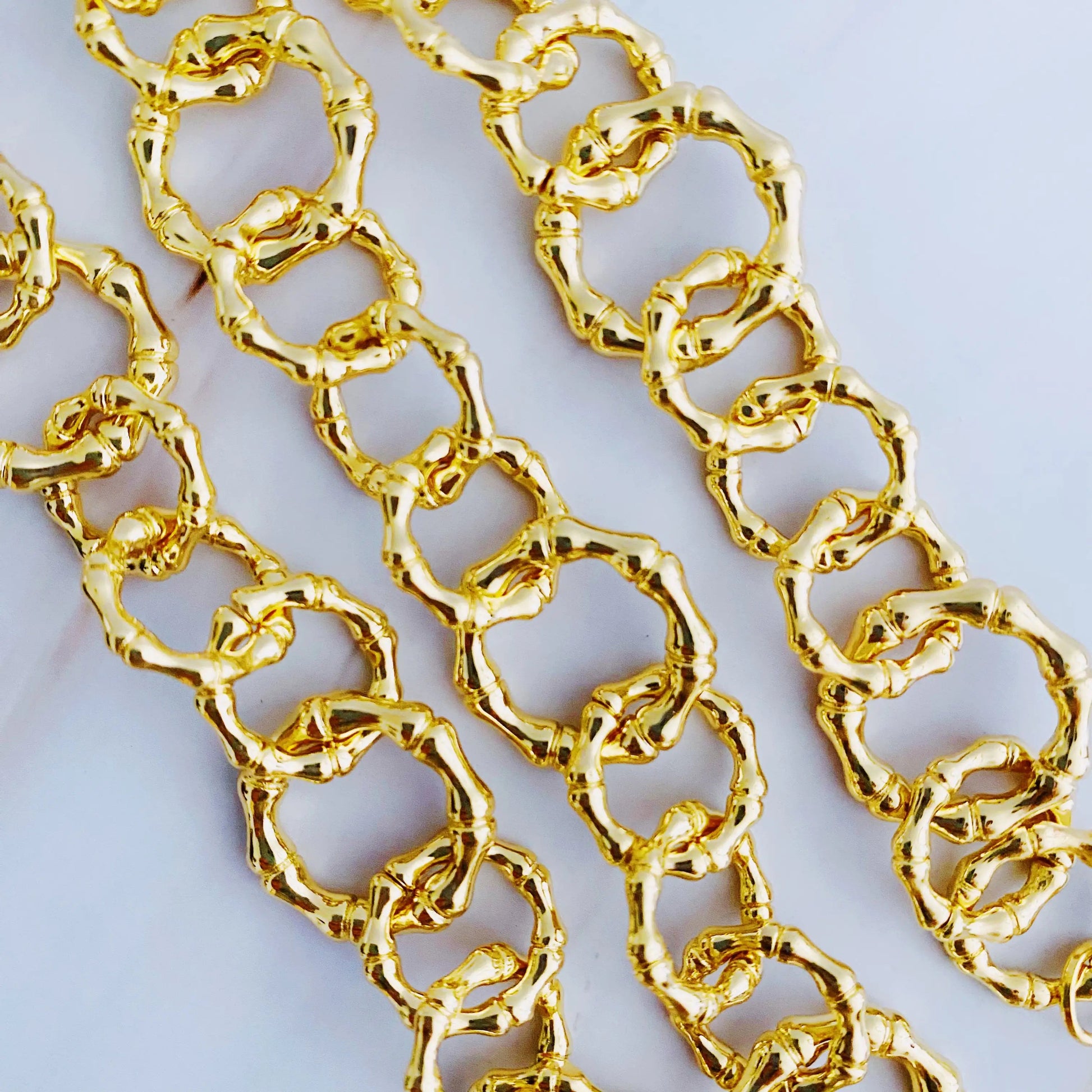 Artfully Linked Chain Necklace WEM Support (www.WEM.support)
