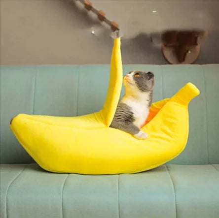 Banana Pet Bed – Cozy Sleeping Bag for Cats & Dogs WEM Support (www.WEM.support)
