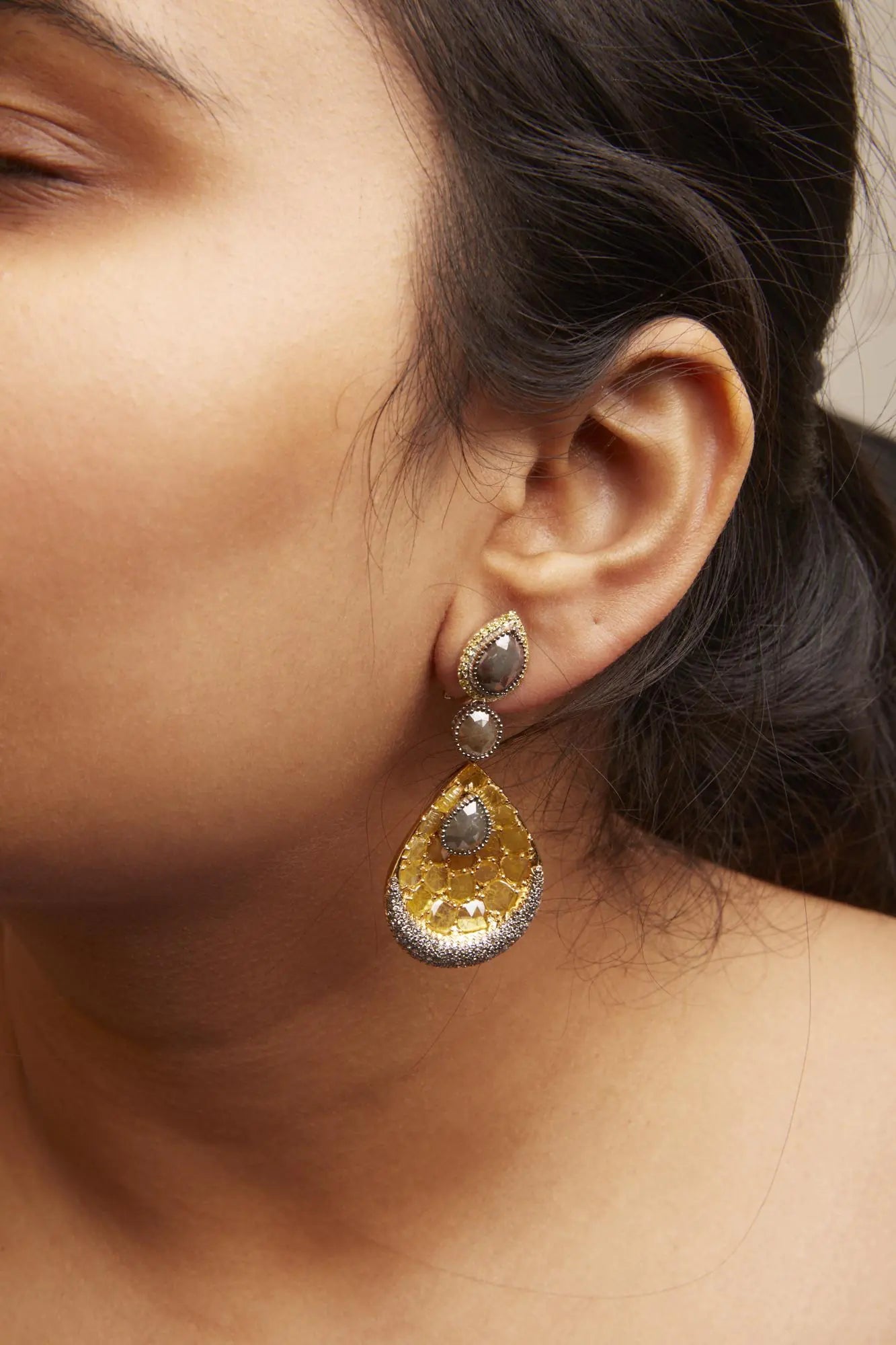 14K White and Yellow Gold 16 1/4 Cttw Fancy Color Rose Cut Diamond Disc Drop Dangle Statement Earrings (Fancy Colors, I2-I3 Clarity) WEM Support (www.WEM.support)