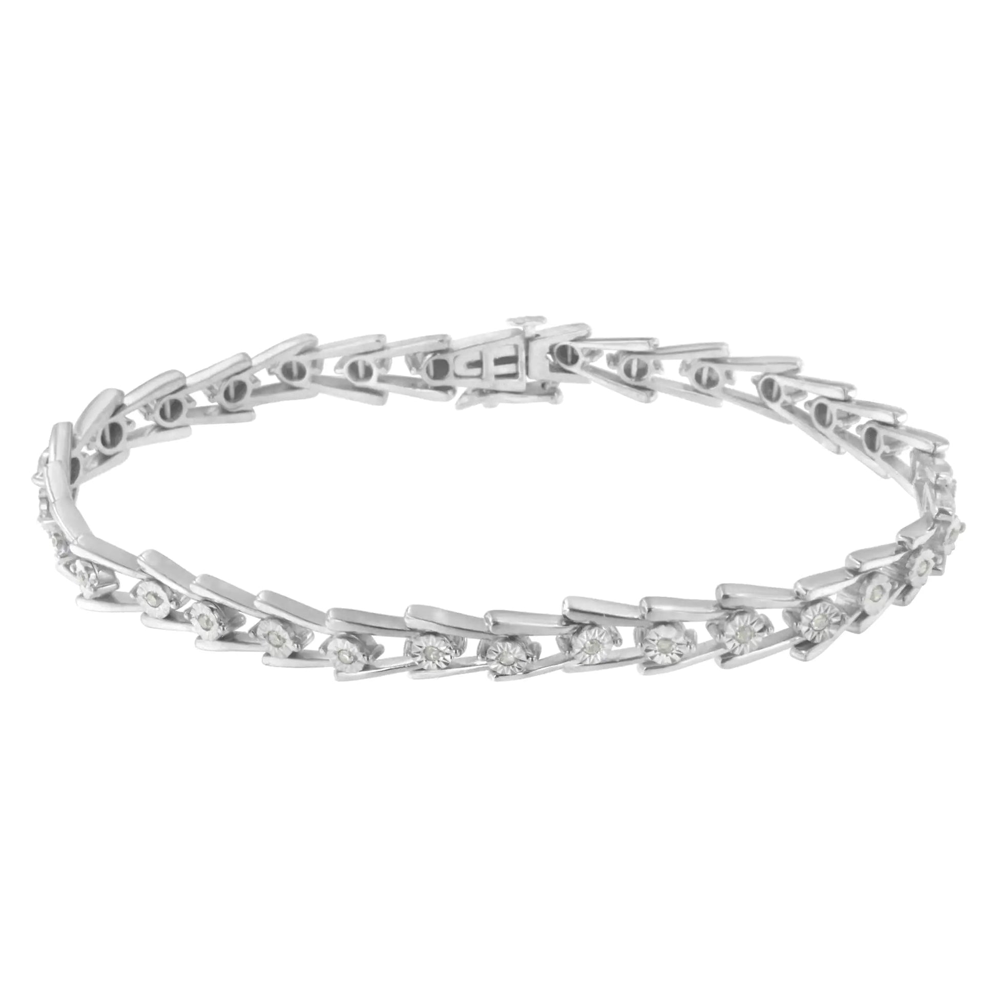 Pulseira 'V' Aberta e Elegante em Prata de Lei .925 com 1/4 cttw de Diamantes em Milagre (Cor I-J, Clareza I3) - 7,5" WEM Support (www.WEM.support)
