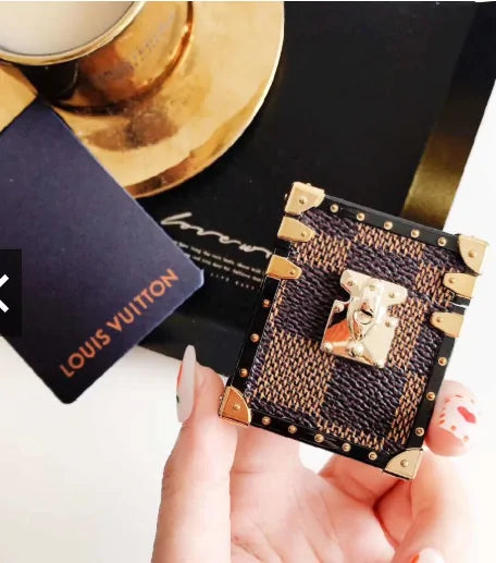 Leather Airpod Cases WEM Support (www.WEM.support)