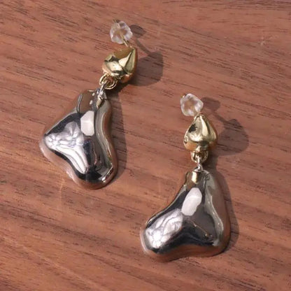 Geometric U-Shaped Stud Earrings WEM Support (www.WEM.support)