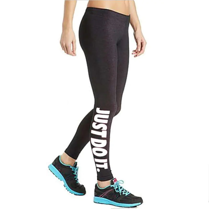 Leggings Ajustados con Estampado Tipográfico HejK.com Marketplace LLC