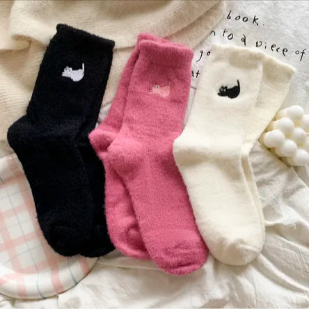 Women’s Thickened Plus Velvet Mid-Calf Warm Socks WEM Support (www.WEM.support)