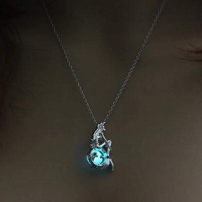 Moon Glowing Necklace WEM Support (www.WEM.support)