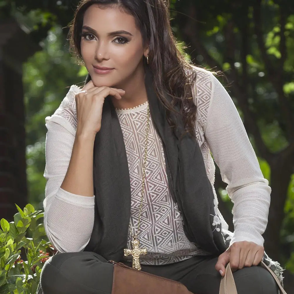 The Cross Necklace WEM Support (www.WEM.support)