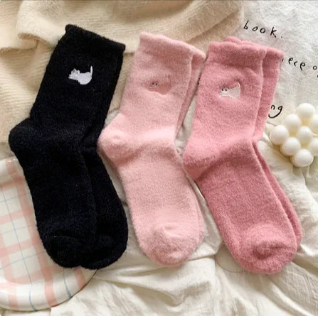 Women’s Thickened Plus Velvet Mid-Calf Warm Socks WEM Support (www.WEM.support)