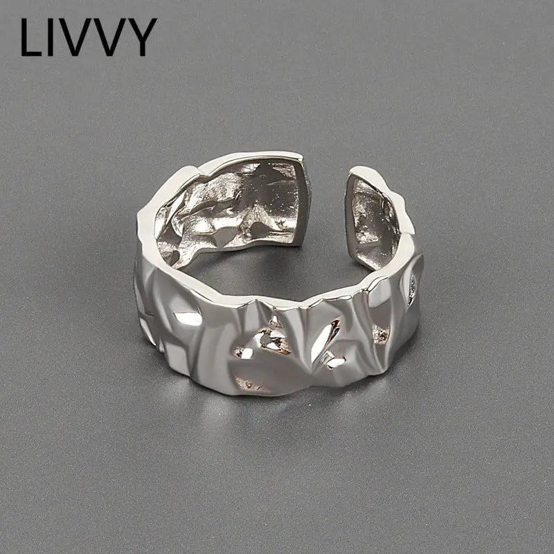 LIVVY Concave-Convex Irregular Surface Wide Ring WEM Support (www.WEM.support)