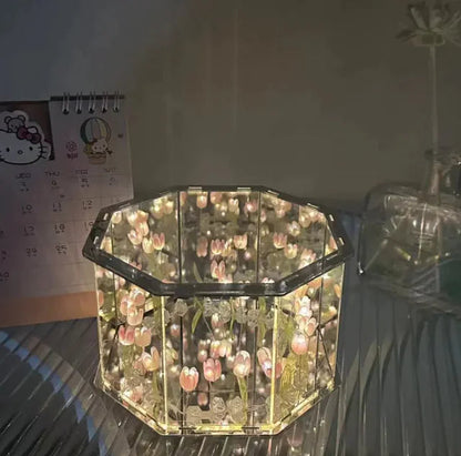 Luminária Abajur Music Box Noite Florida: Design de Tulipa e Rosa WEM Support (www.WEM.support)