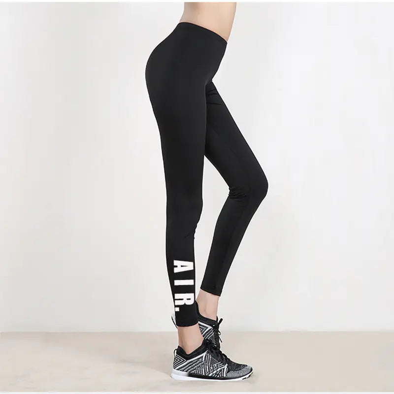 Leggings Ajustados con Estampado Tipográfico HejK.com Marketplace LLC