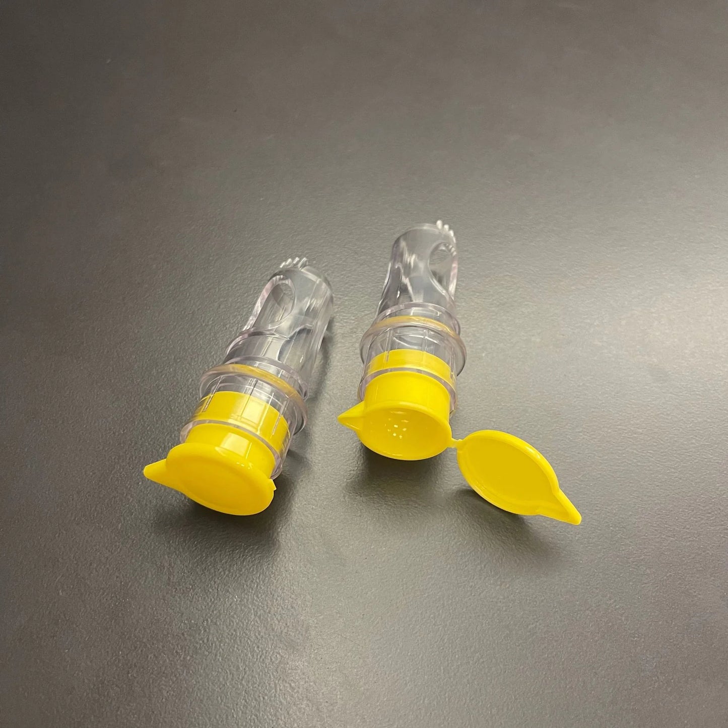 Espremedor Manual de Plástico Portátil