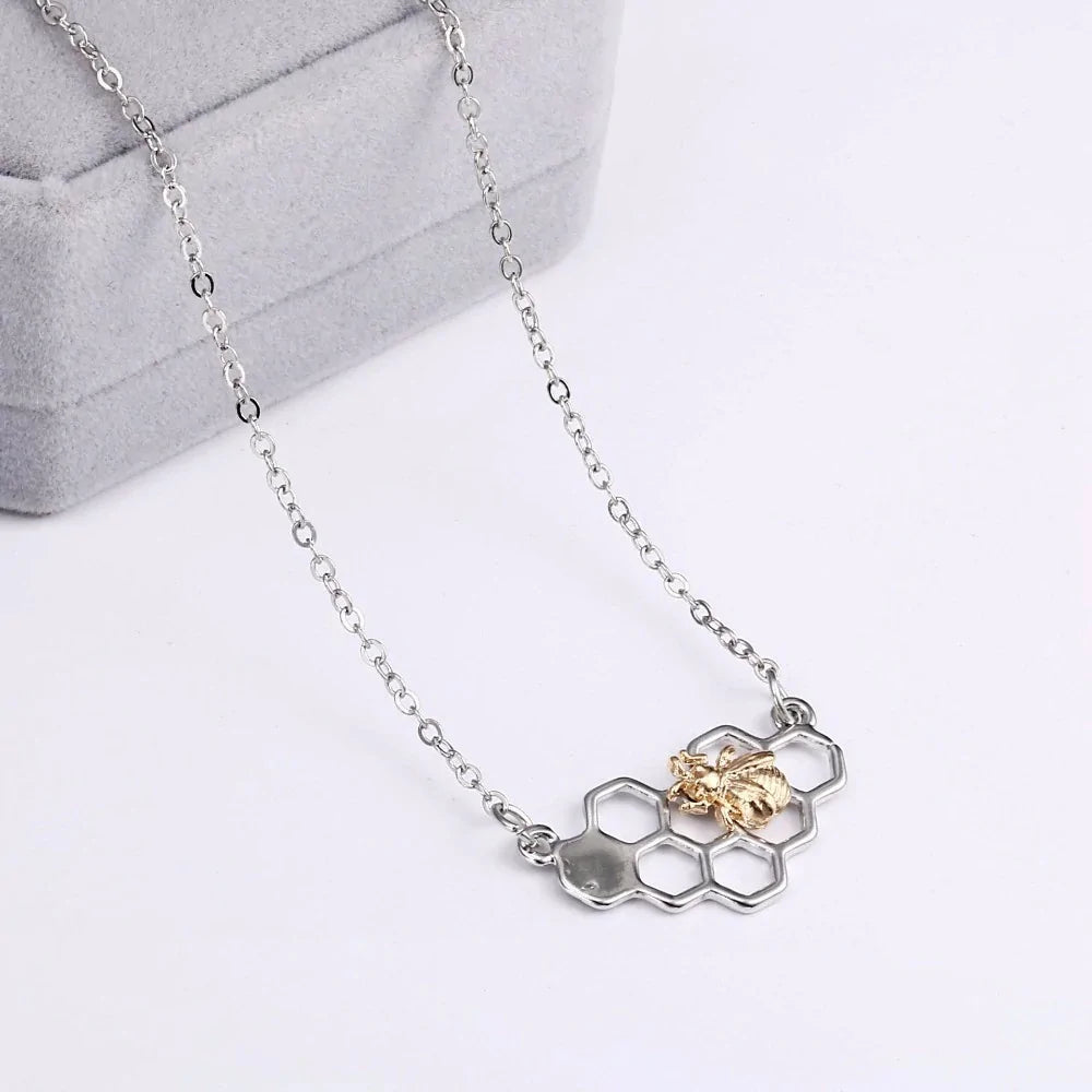 Honeycomb Heart Pendant With Chain WEM Support (www.WEM.support)