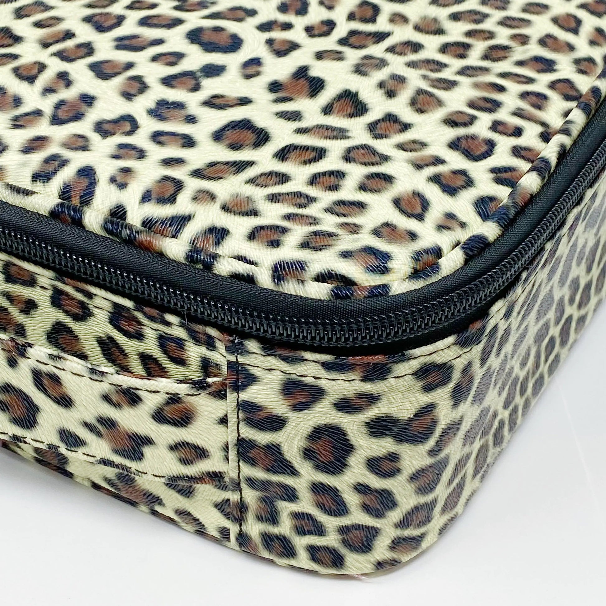 Cheetah Fun Travel Cosmetic Case WEM Support (www.WEM.support)