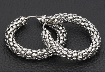 Peet Earrings -Small WEM Support (www.WEM.support)