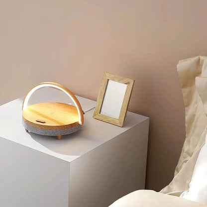 Luminária de Mesa Musical com Carregamento Sem Fio WEM Support (www.WEM.support)