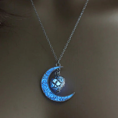 Moon Glowing Necklace WEM Support (www.WEM.support)