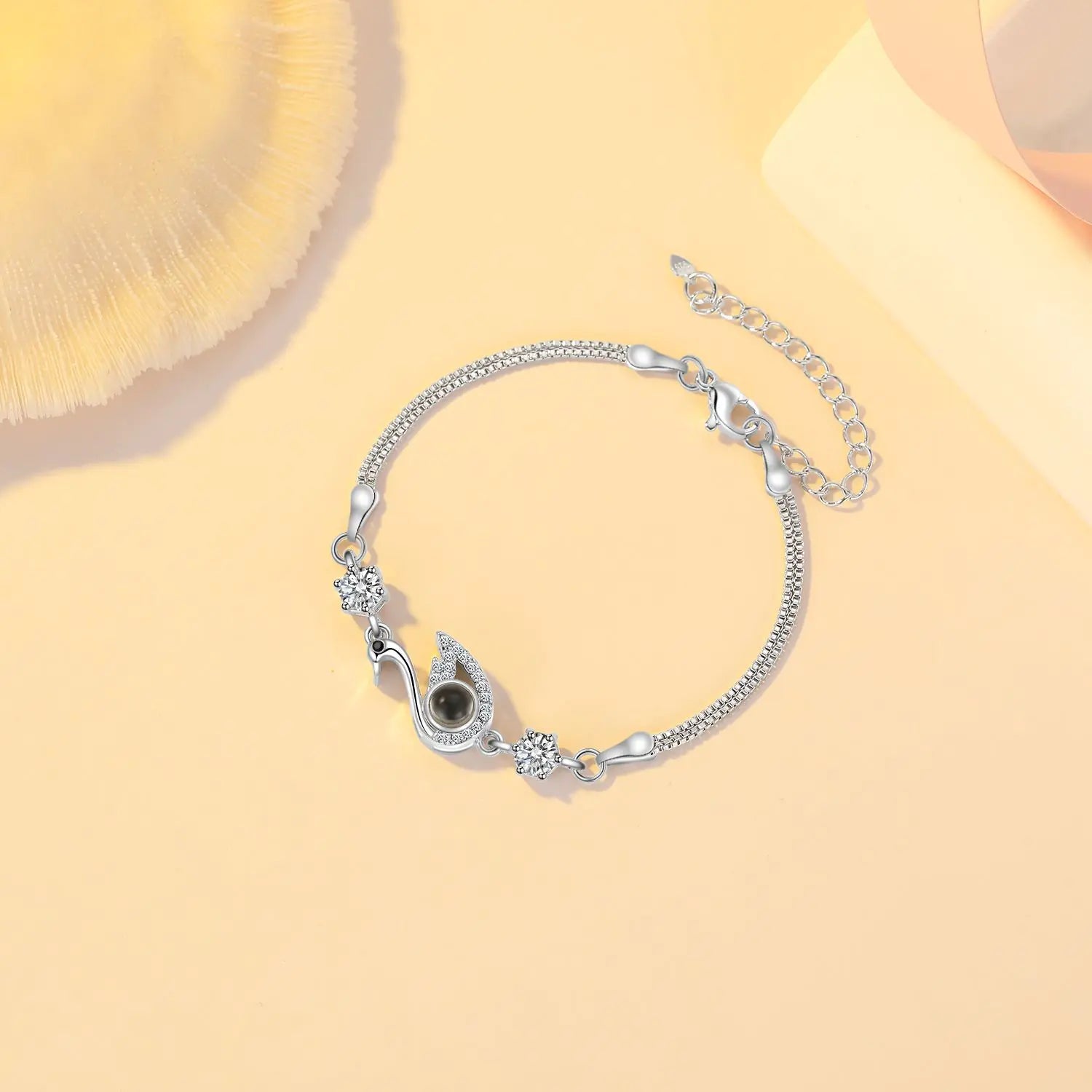 Black Swan Bracelet with Zircon for Fashion Statement - Catch Cards