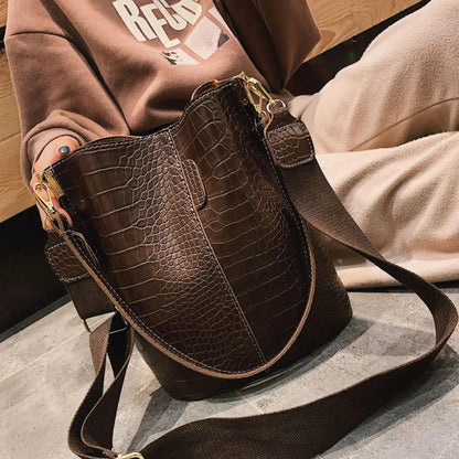 Blake Shoulder Bag - Chocolate Croc - Catch Cards