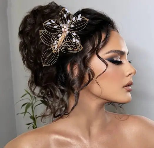 Bridal Headdress Hollow Leaf Hair Comb - Catch Cards