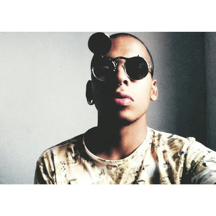 Retro-Style Sunglasses WEM Support (www.WEM.support)