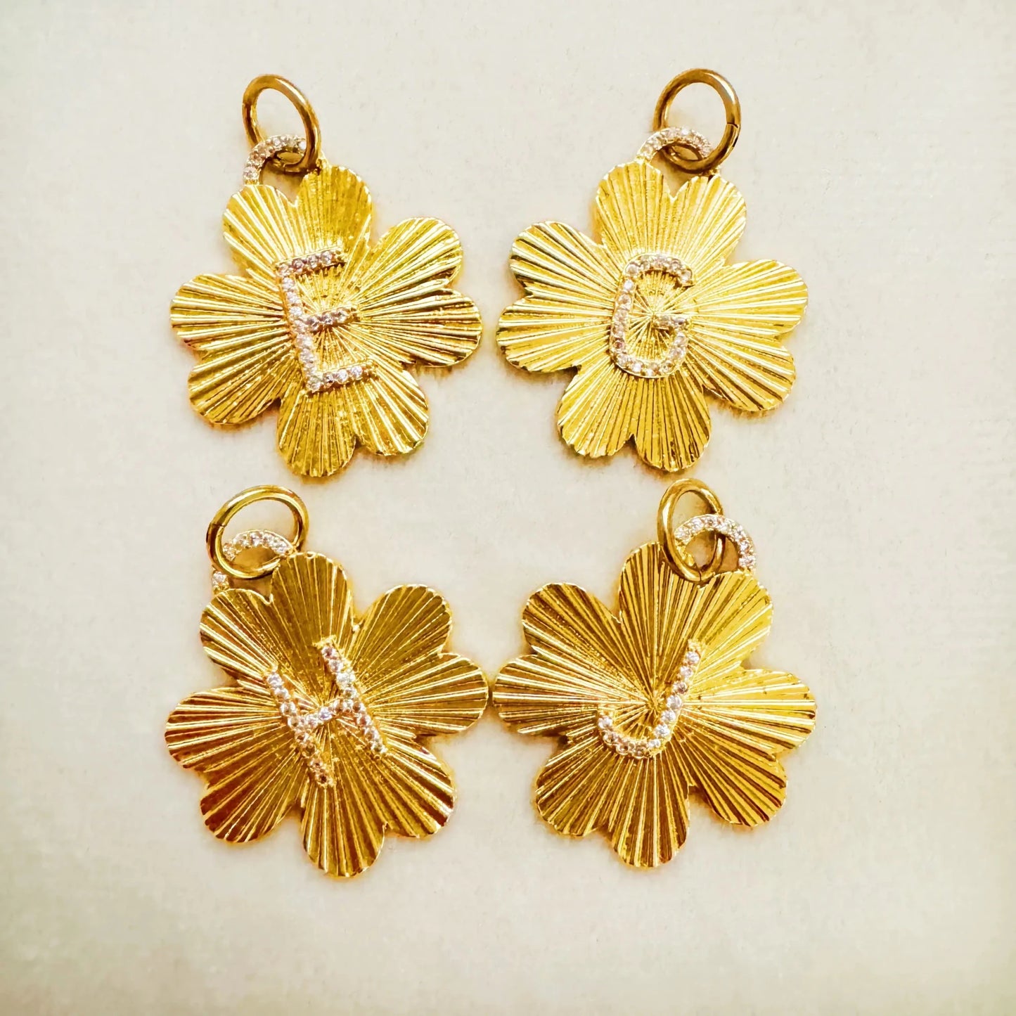 Clover Charm Initial Charm - Catch Cards