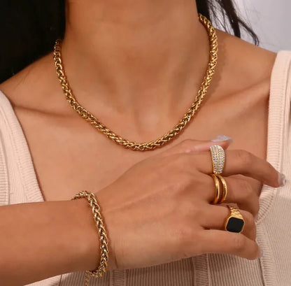 Colar de Aço Inoxidável Gold Luxe - Catch Cards