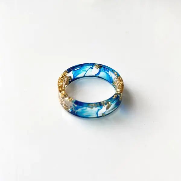 Colorful Handmade Resin Ring with Dried Flowers and Gold Foil - Catch Cards