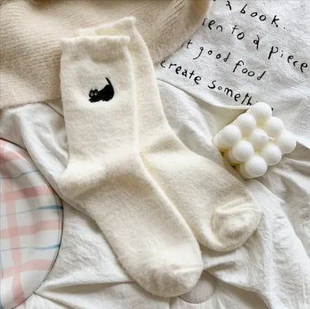 Women’s Thickened Plus Velvet Mid-Calf Warm Socks WEM Support (www.WEM.support)