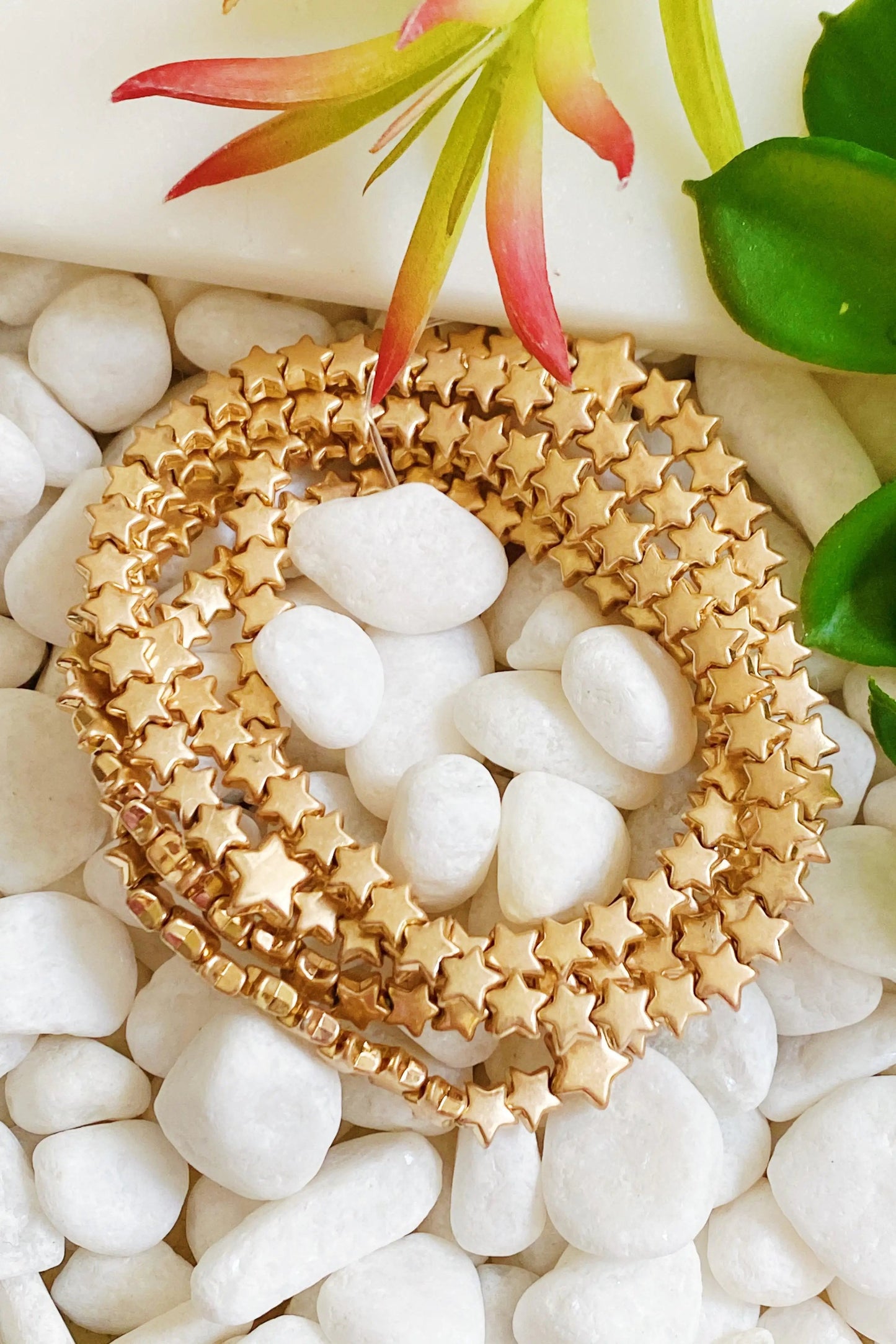 Golden Stars Stretch Bracelet Set WEM Support (www.WEM.support)