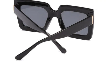 Alluring Sunglasses with Case WEM Support (www.WEM.support)