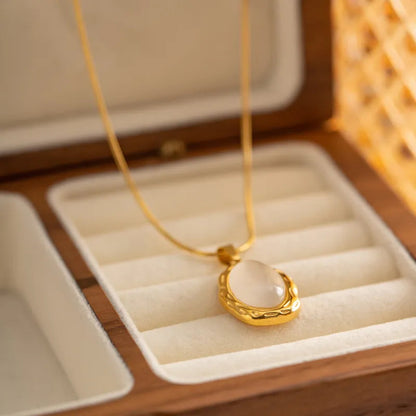 18K Cat Eye Pendant HejK.com