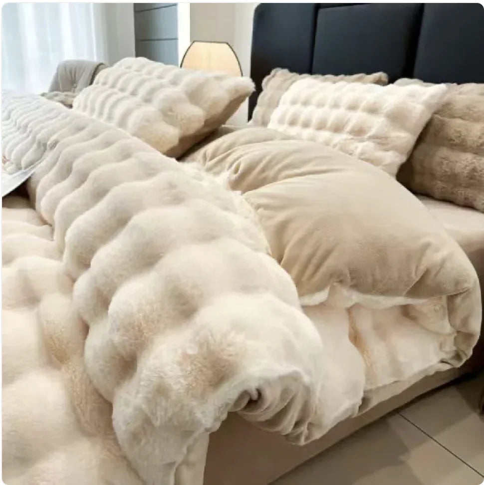 Plush Thermal Coral Fleece 4-Piece Bedding Set WEM Support (www.WEM.support)