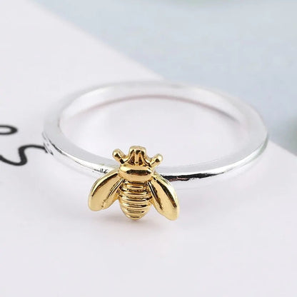 Dainty Bee Ring WEM Support (www.WEM.support)