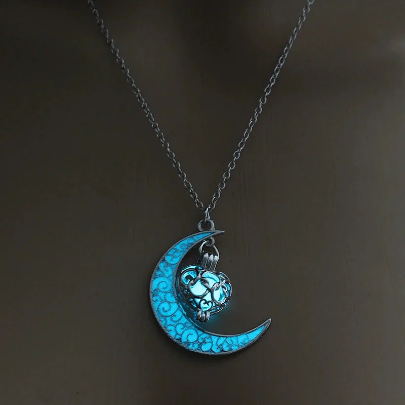 Moon Glowing Necklace WEM Support (www.WEM.support)