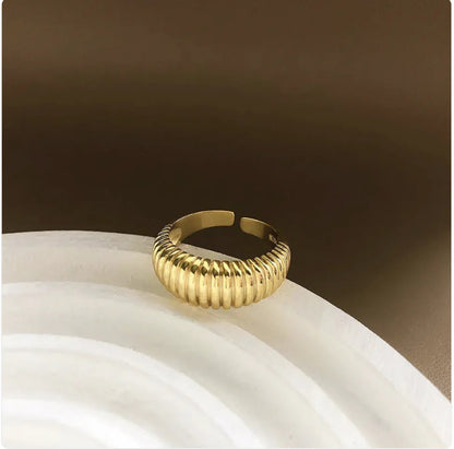 Sterling Silver Geometric Index Ring HejK.com