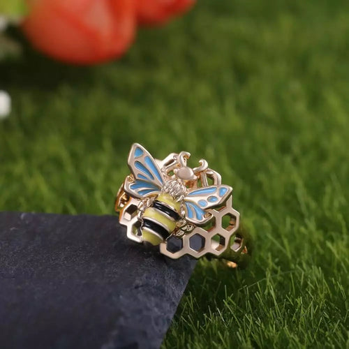 Mega Honeycomb Bee Ring WEM Support (www.WEM.support)
