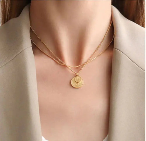 Vintage Double Round Card Queen Portrait OT Style Multilayer Necklace WEM Support (www.WEM.support)