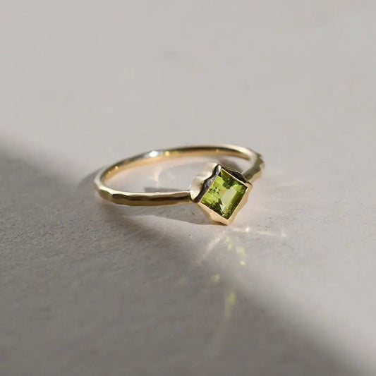S925 Silver Fashion Ring with Peridot for Women - Catch Cards