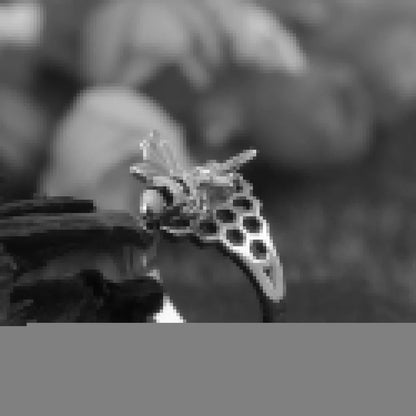 Mega Honeycomb Bee Ring WEM Support (www.WEM.support)