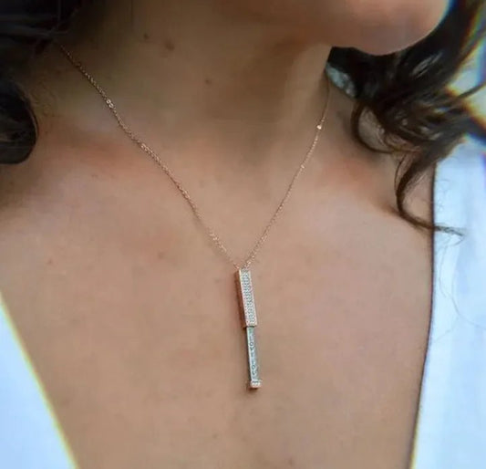 Trendy Zircon Inlaid Pendant - Catch Cards