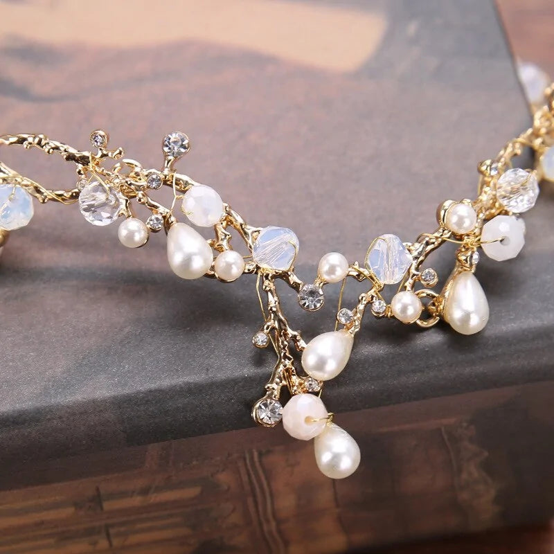 Bridal Headdress WEM Support (www.WEM.support)