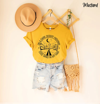 Na Estrada Deserta Escura Com Uma Brisa Fresca Na Minha Camisa, Camisa Musical WEM Support (www.WEM.support)