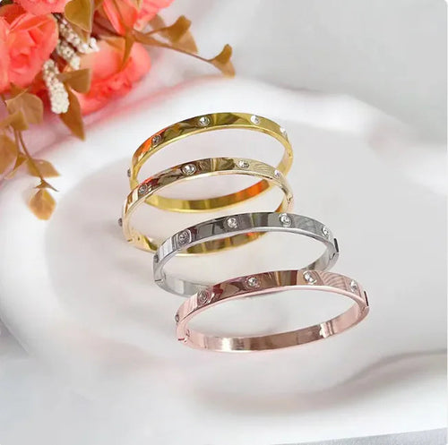 Minimalist Full Diamond All-Match Bracelet WEM Support (www.WEM.support)