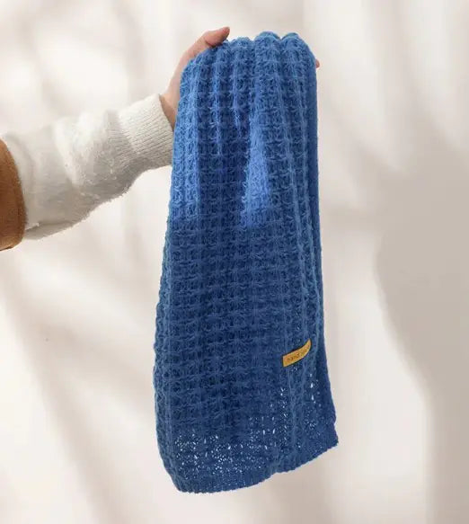 Knitted Scarf WEM Support (www.WEM.support)