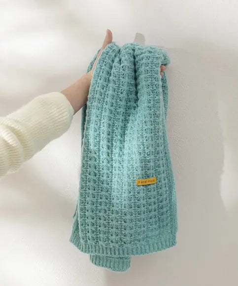 Knitted Scarf WEM Support (www.WEM.support)