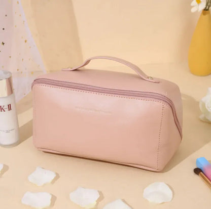 Leather Travel Bag WEM Support (www.WEM.support)