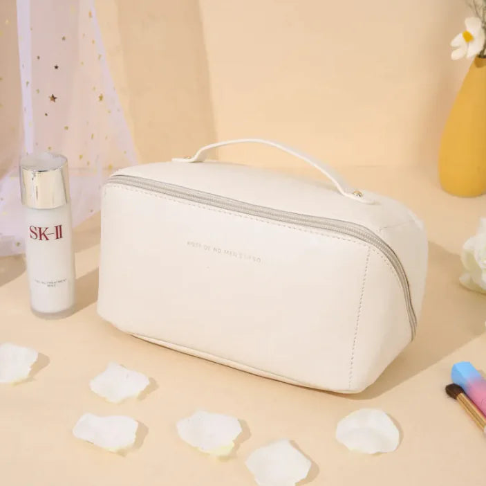 Leather Travel Bag WEM Support (www.WEM.support)